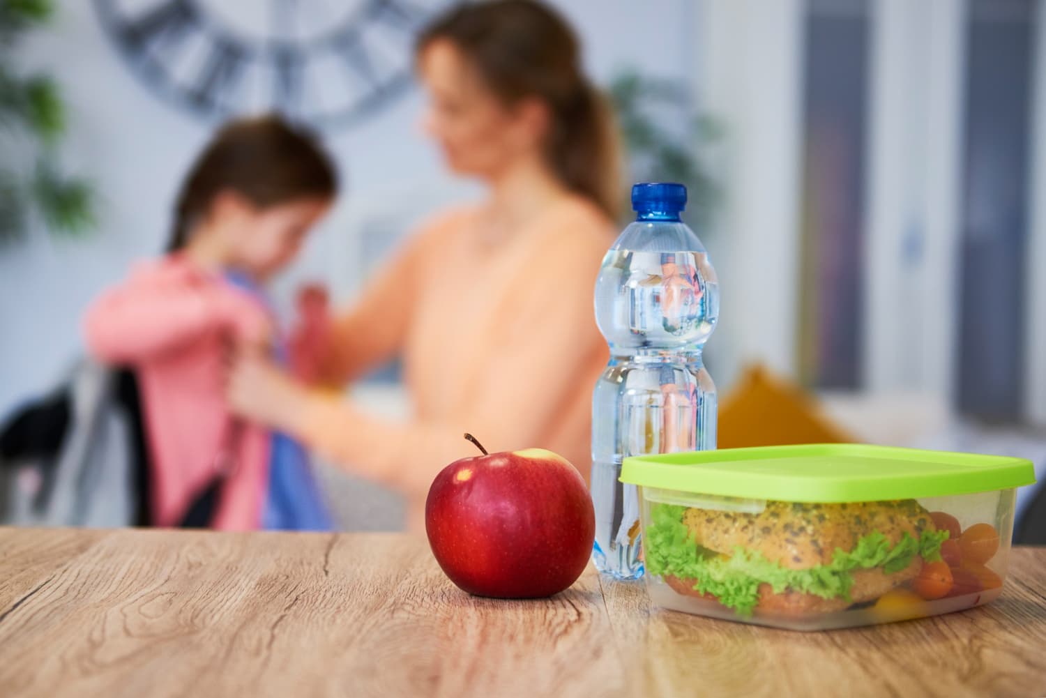 https://www.emagrecermamaefit.com.br/uploads/Alimentação_Colorida,_Criança_Feliz_Descubra_Como_Incluir_Nutrientes_Essenciais_de_Forma_Divertida-577fcbfe1.jpg